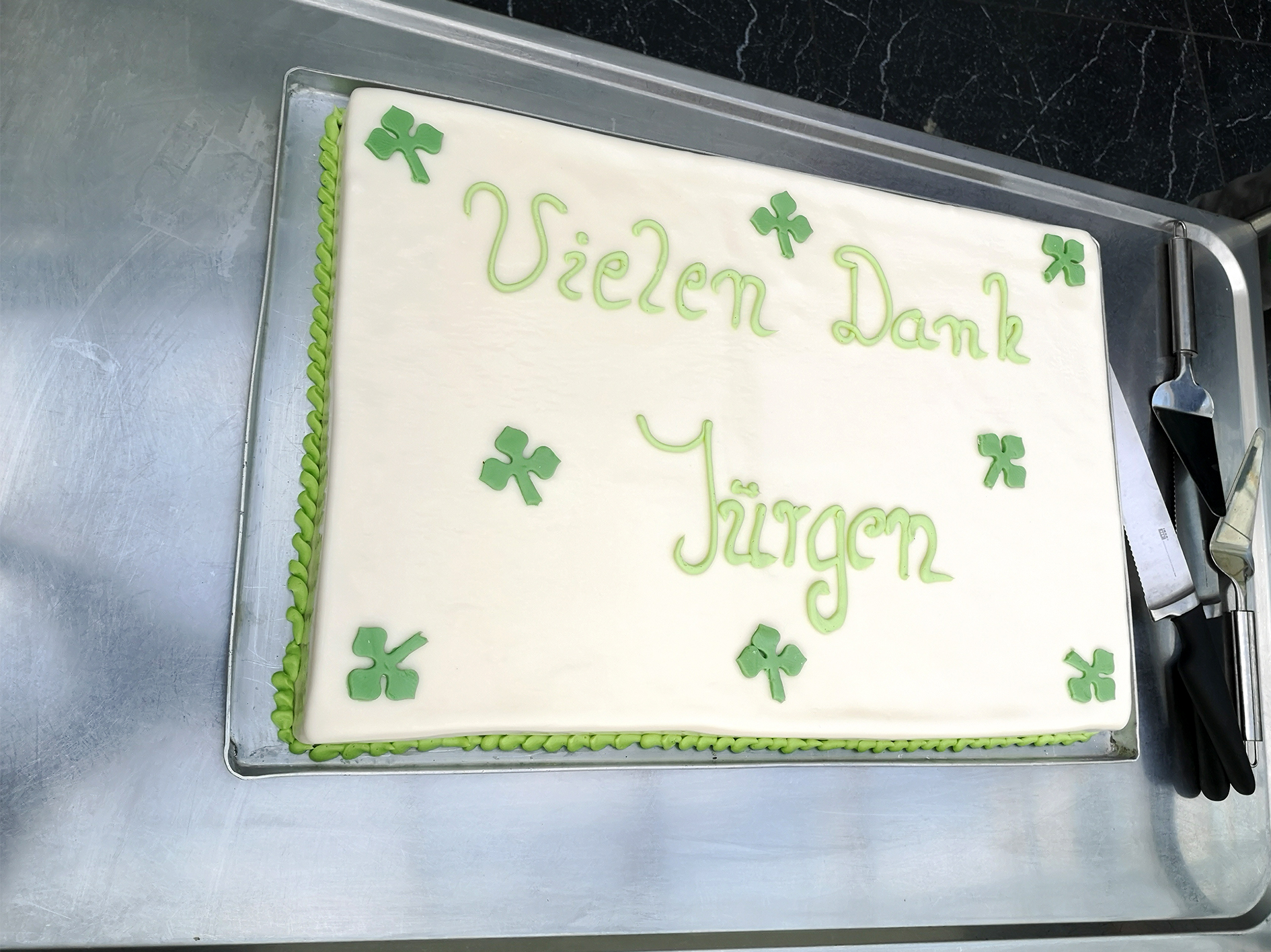 Eine Torte zum Abschied!